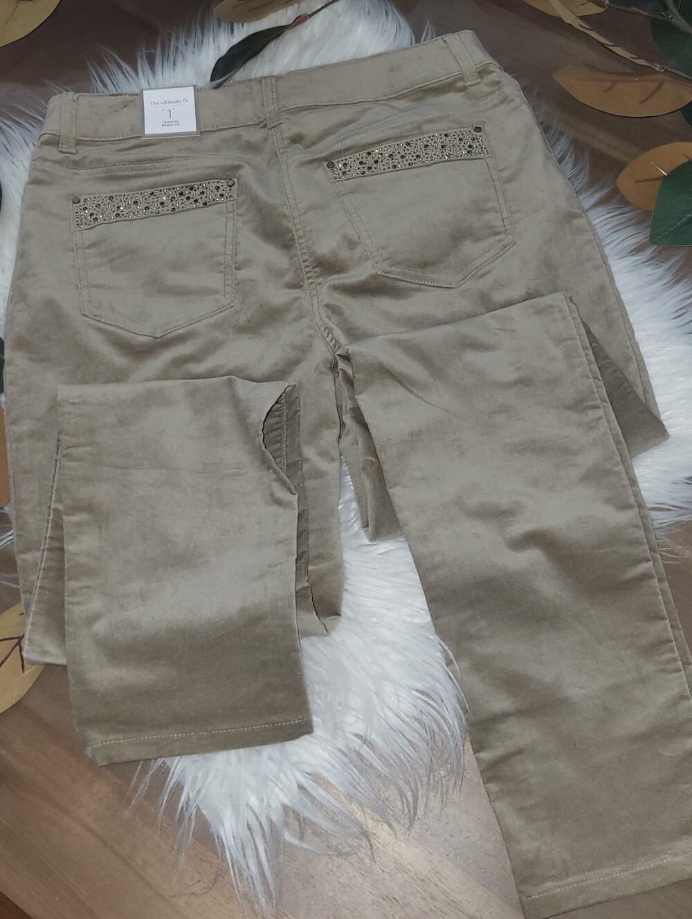 Chico's The Ultimate Fit Slim Stretch Pants Velour Jeggins Beaded Size 1 US 8 M
